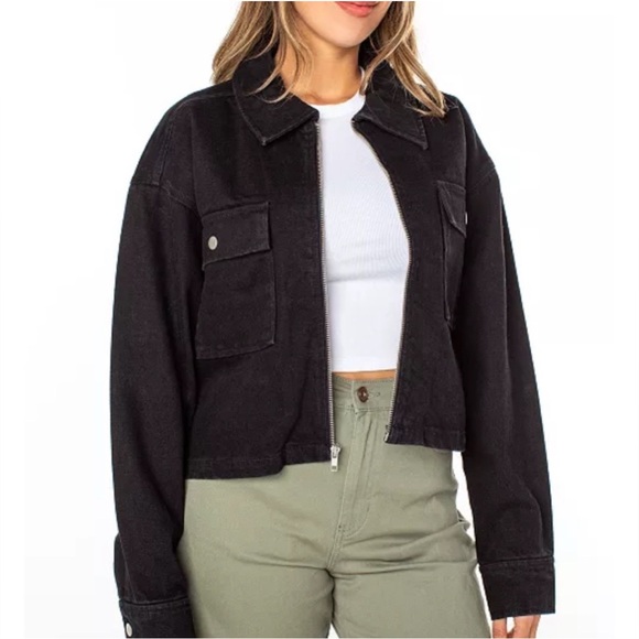 NWT Celebrity Pink Black Utility Jacket Size Large cropped zipper - Picture 1 of 3
